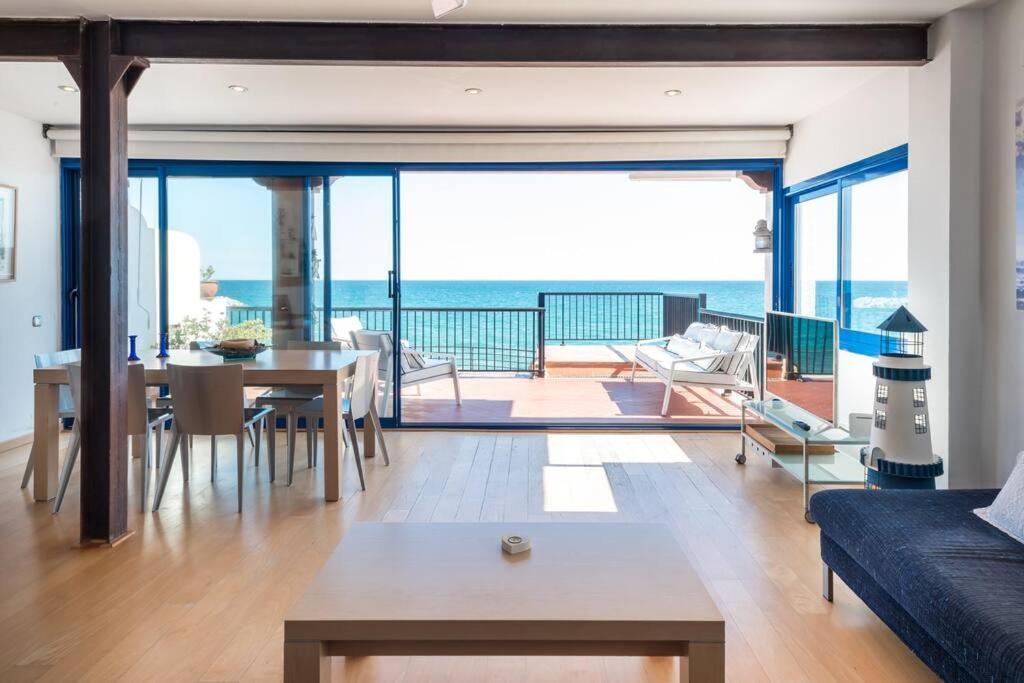 ¡Impactante Apartamento A Cero Linea De Mar! Lejlighed Tarragona Eksteriør billede